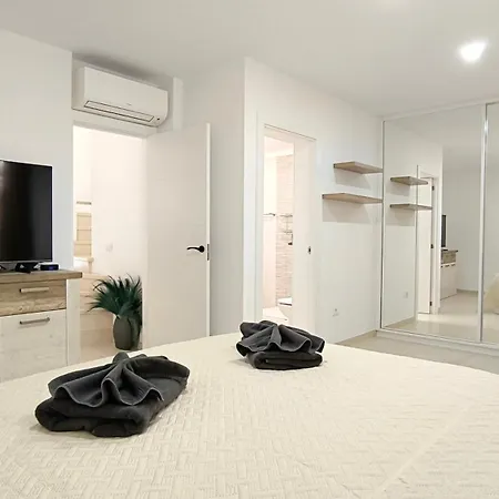 Hei Hei And Pua - Heated Pool, Priv Parking, Fibre Net, Villa *