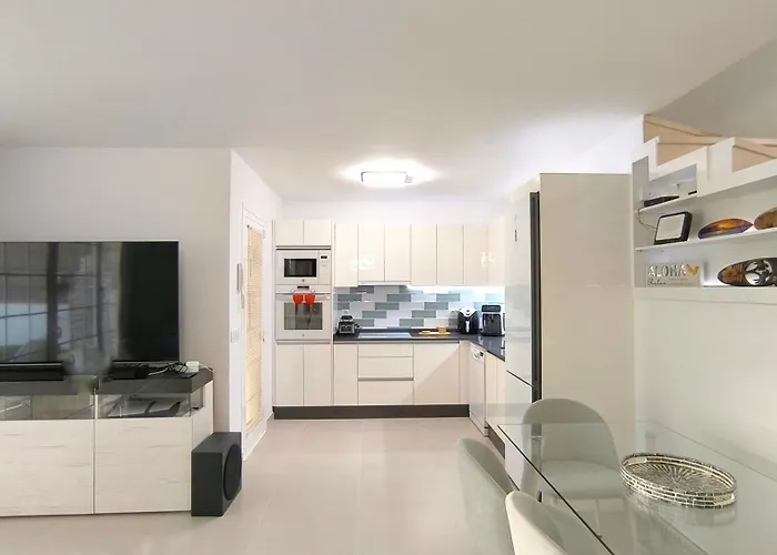 Villa Hei Hei And Pua - Heated Pool, Priv Parking, Fibre Net, Palm-mar