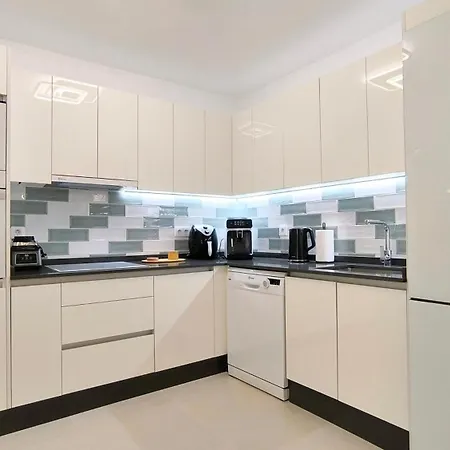 Villa Hei Hei And Pua - Heated Pool, Priv Parking, Fibre Net, *